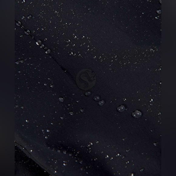 NWT Athletic Athleisure Minimalist RARE Lululemon Stretch Cargo Jacket - Picture 6 of 17